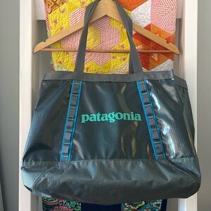 Patagonia Black Hole Tote 25L